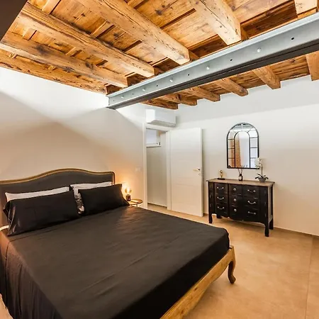 Appartamento Exclusive Academy House